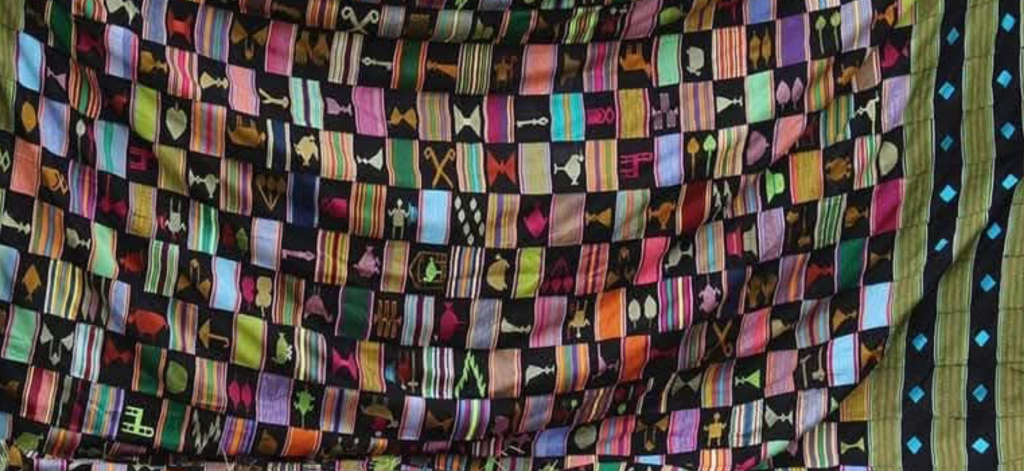 Xexia Me Do Atsor Kente cloth woven by Christian Kofi Hodor